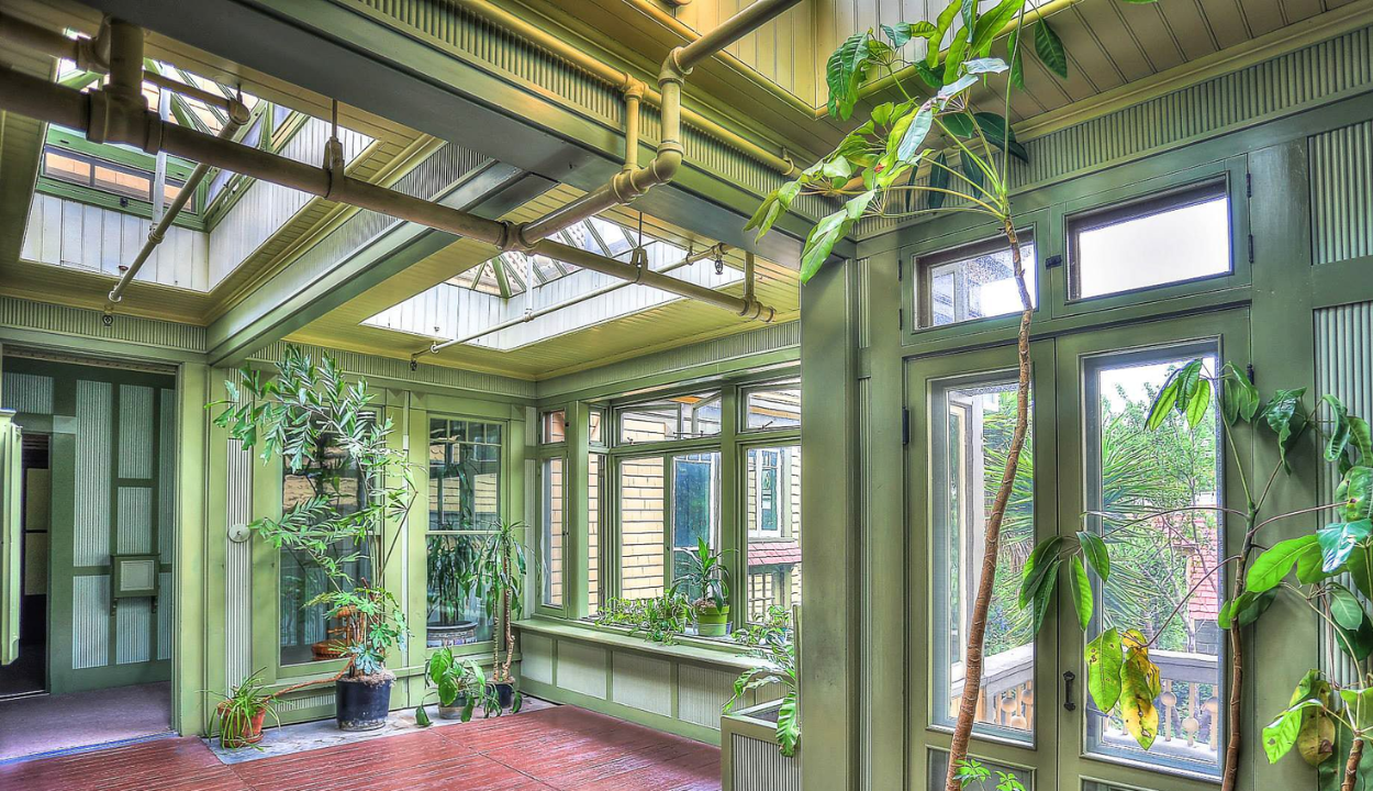 the greenhouse in the Winchester Mystery House