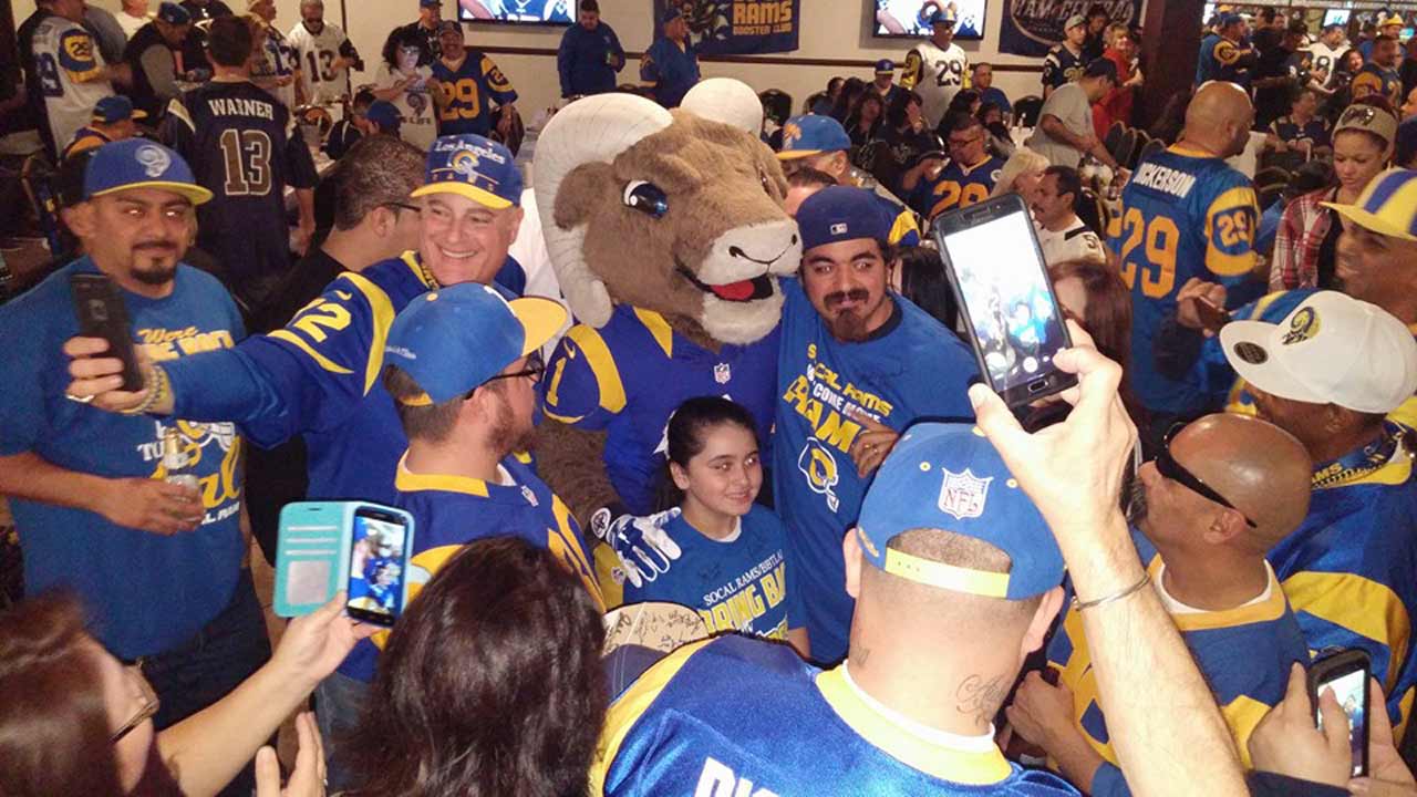 los angeles rams mascot rampage