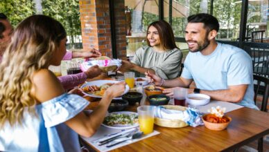 friends eating mexican food